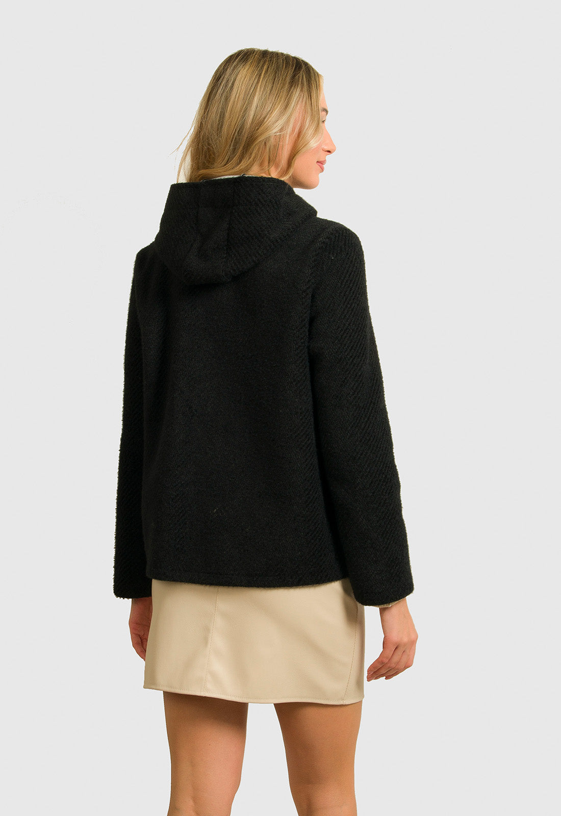 ΠΑΝΩΦΟΡΙ ΚΟΝΤΟ ΜΕ ΚΟΥΚΟΥΛΑ-ΜΑΥΡΟ