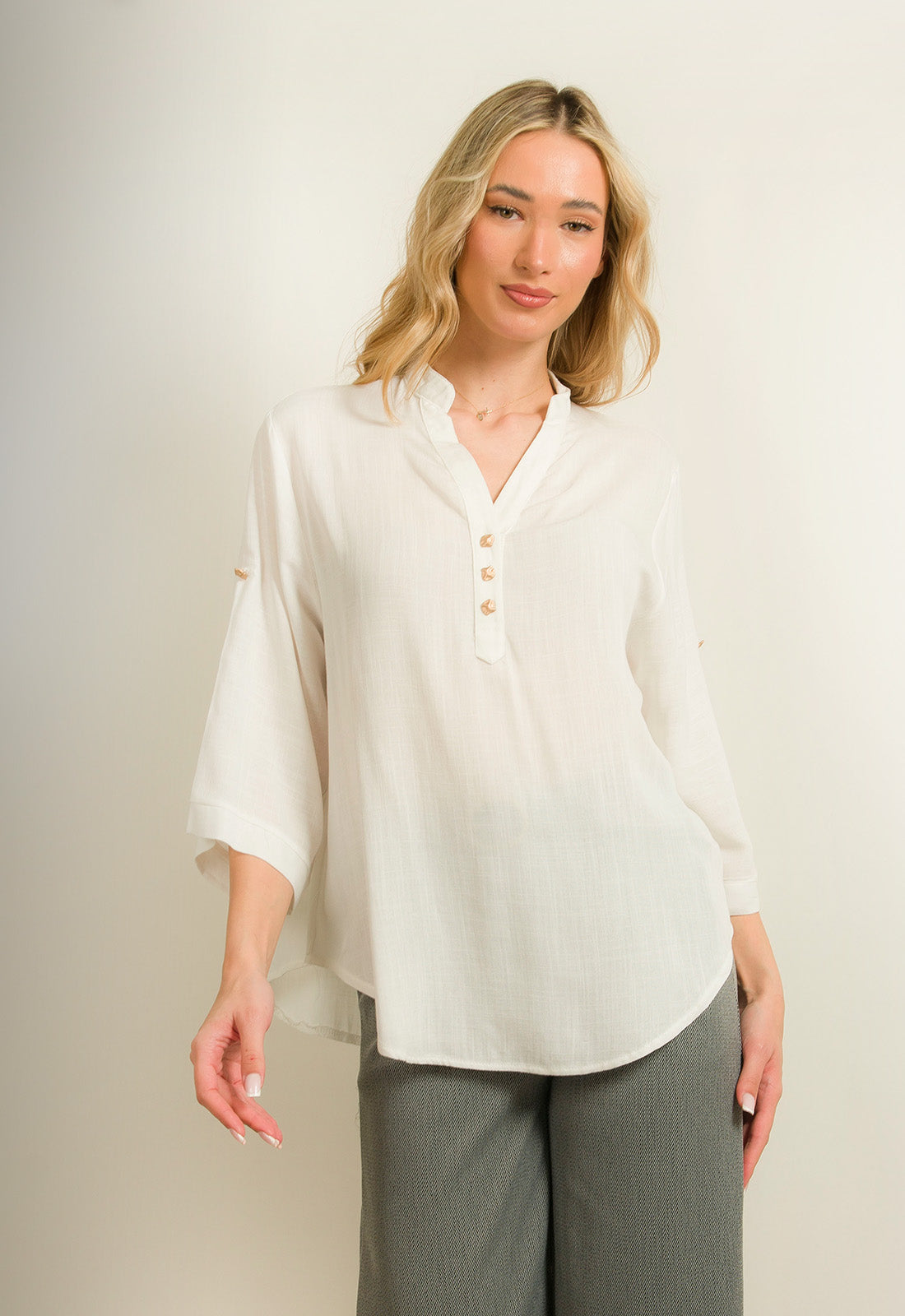 ΜΠΛΟΥΖΑ ΜΕ ΚΟΥΜΠΙΑ ΕΜΠΡΟΣ-ΛΕΥΚΟ