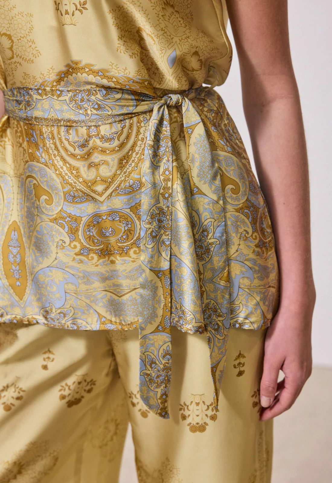 ΜΠΛΟΥΖΑ ΣΑΤΕΝ ΕΜΠΡΙΜΕ ΜΕ ΖΩΝΗ-LEMON