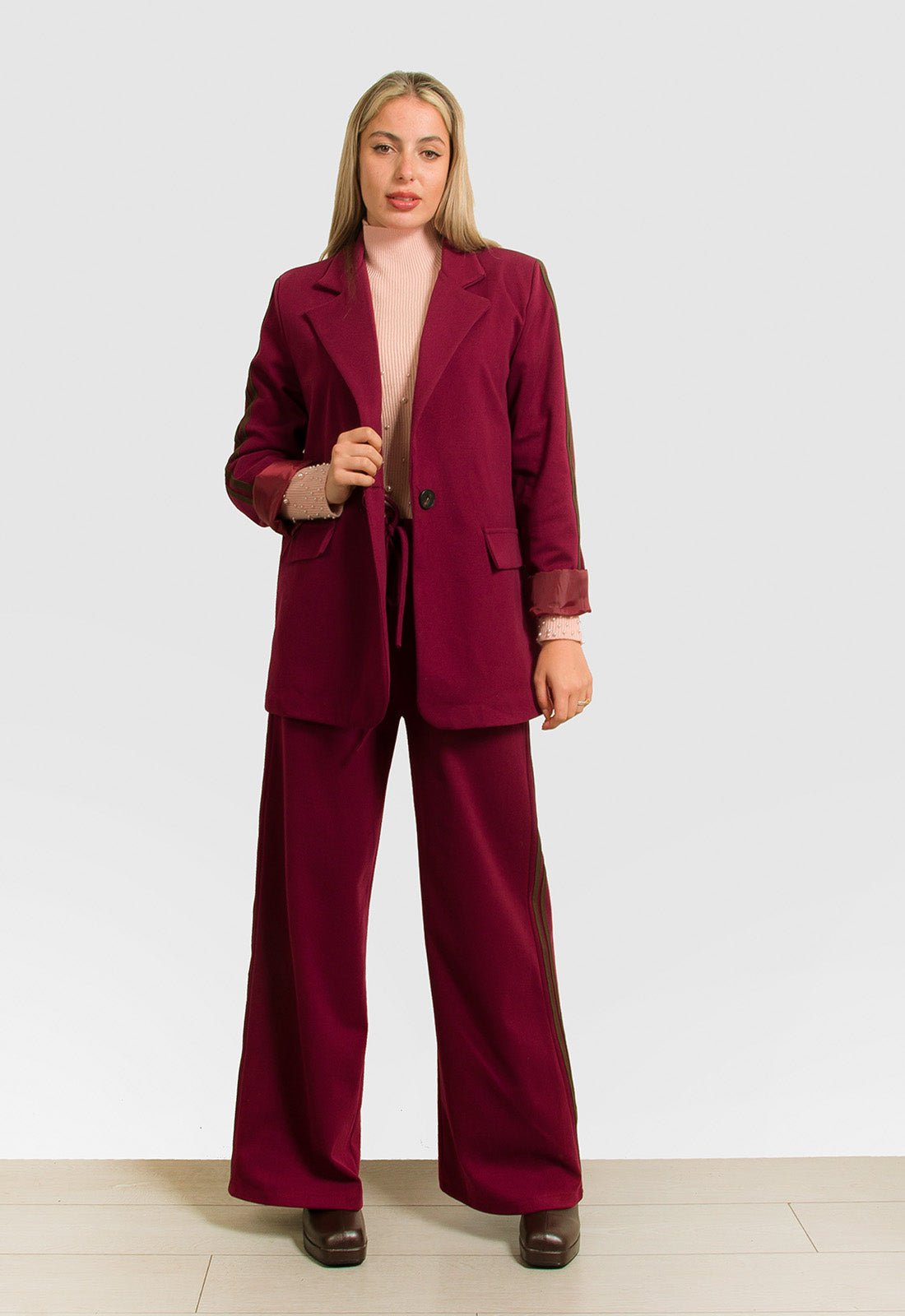 ΠΑΝΤΕΛΟΝΑ ΜΕ ΛΑΣΤΙΧΟ ΚΑΙ ΔΙΑΚΟΣΜΗΤΙΚΗ ΡΙΓΑ-ΜΠΟΡΝΤΟ