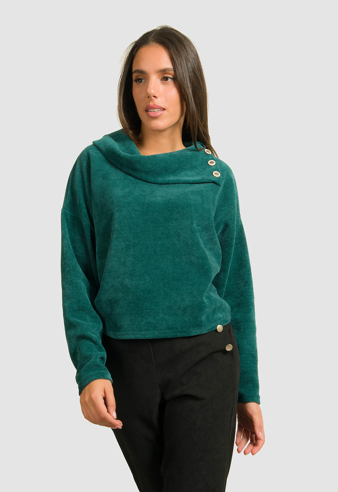 ΜΠΛΟΥΖΑ ΣΕΝΙΛ ΜΕ ΚΟΥΜΠΙΑ ΣΤΟ ΓΙΑΚΑ-ΠΡΑΣΙΝΗ