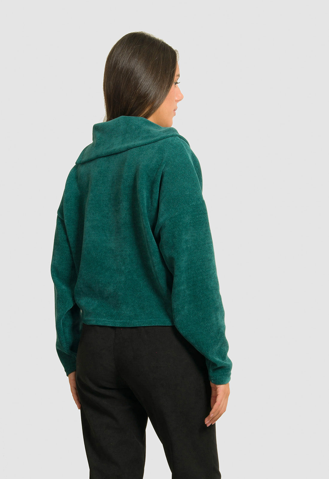 ΜΠΛΟΥΖΑ ΣΕΝΙΛ ΜΕ ΚΟΥΜΠΙΑ ΣΤΟ ΓΙΑΚΑ-ΠΡΑΣΙΝΗ