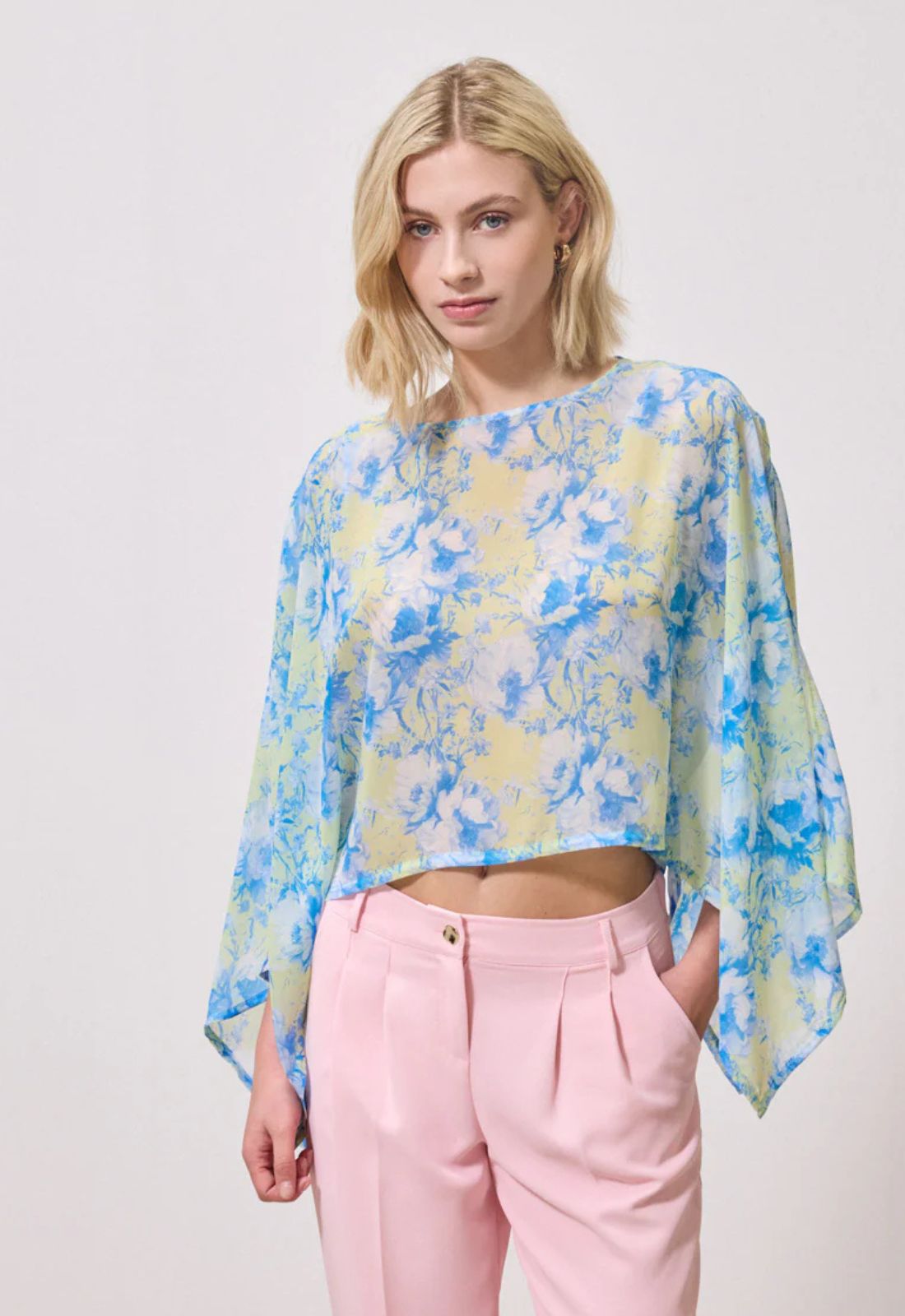 ΜΠΛΟΥΖΑ ΑΕΡΙΝΗ FLORAL ΗΜΙΔΙΑΦΑΝΗ-ΜΠΛΕ