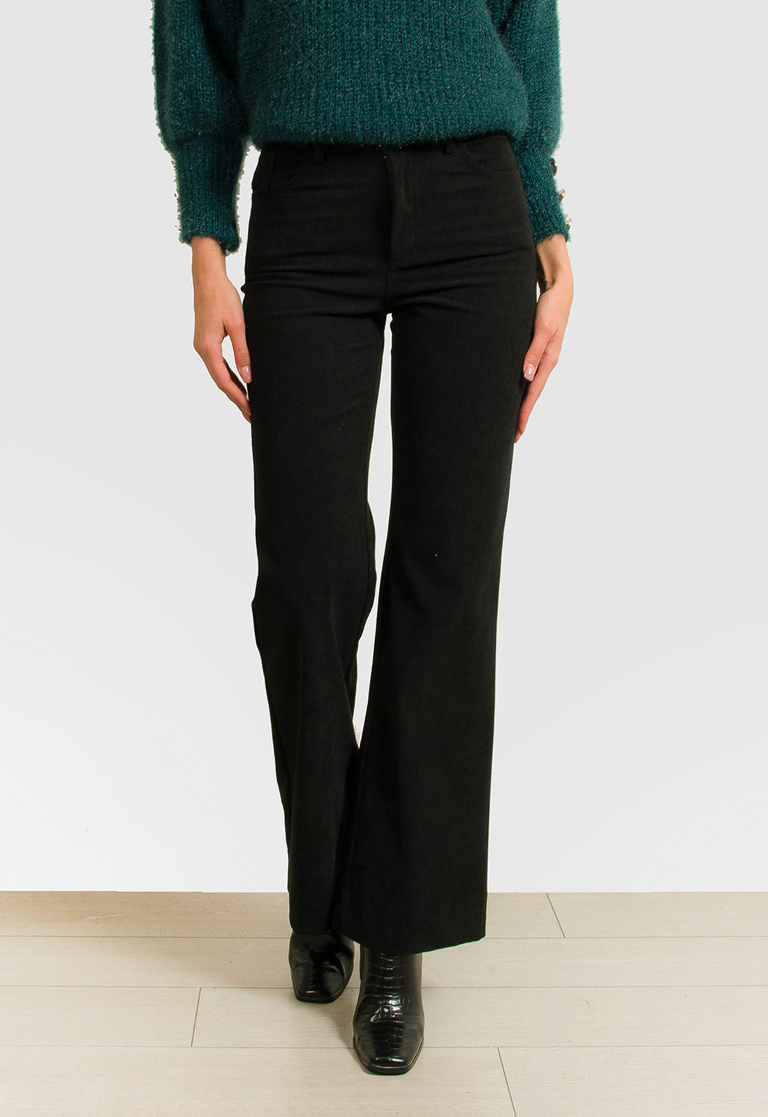 ΠΑΝΤΕΛΟΝΙ ΚΟΤΛΕ ΙΣΙΑ ΓΡΑΜΜΗ ΜΕ ΜΙΚΡΗ ΚΑΜΠΑΝΑ-ΜΑΥΡΟ