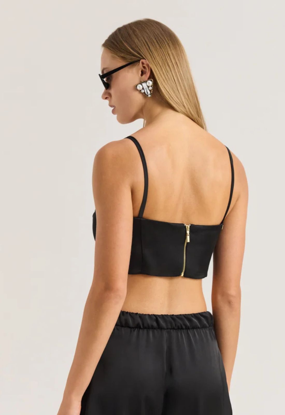 CROP TOP ΜΕ ΤΙΡΑΝΤΕΣ - ΜΑΥΡΟ