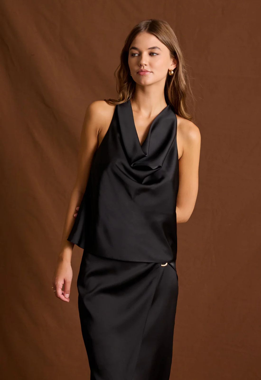 ΜΠΛΟΥΖΑ ΑΜΑΝΙΚΗ ΣΑΤΕΝ ΝΤΡΑΠΕ-ΜΑΥΡΗ