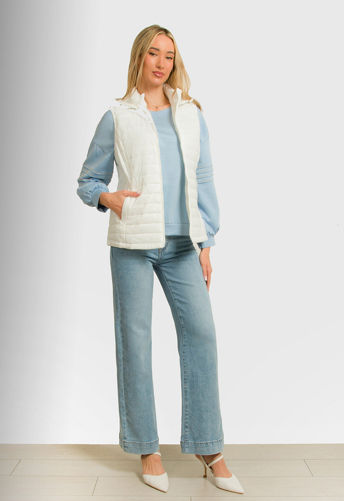 ΜΠΟΥΦΑΝ ΑΜΑΝΙΚΟ ΜΕ ΑΠΟΣΠΩΜΕΝΗ ΚΟΥΚΟΥΛΑ-ΛΕΥΚΟ