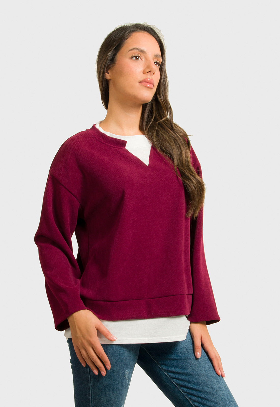 ΜΠΛΟΥΖΑ ΜΕ ΛΕΥΚΕΣ ΛΕΠΤΟΜΕΡΕΙΕΣ-ΜΠΟΡΝΤΟ