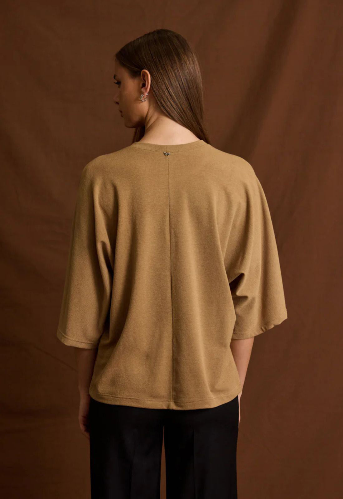 ΜΠΛΟΥΖΑ ΜΕ BOXY ΤΕΤΡΑΓΩΝΙΣΜΕΝΗ ΣΙΚΟΥΕΤΑ-ΜΠΕΖ