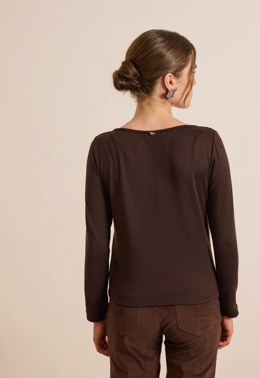 ΜΠΛΟΥΖΑ ΜΕ ΑΣΥΜΜΕΤΡΟ ΝΤΕΚΟΛΤΕ-ESPRESSO