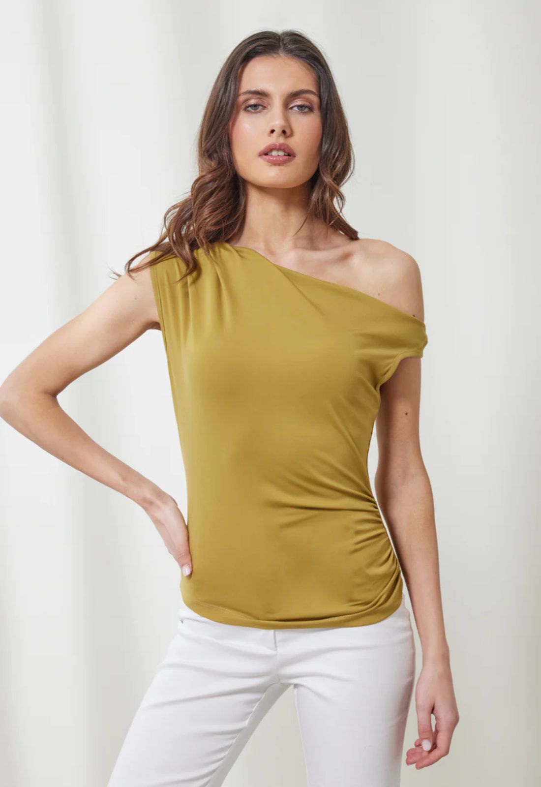 ΜΠΛΟΥΖΑ OFF SHOULDER ΜΕ ΣΟΥΡΕΣ-DUSTY LIME