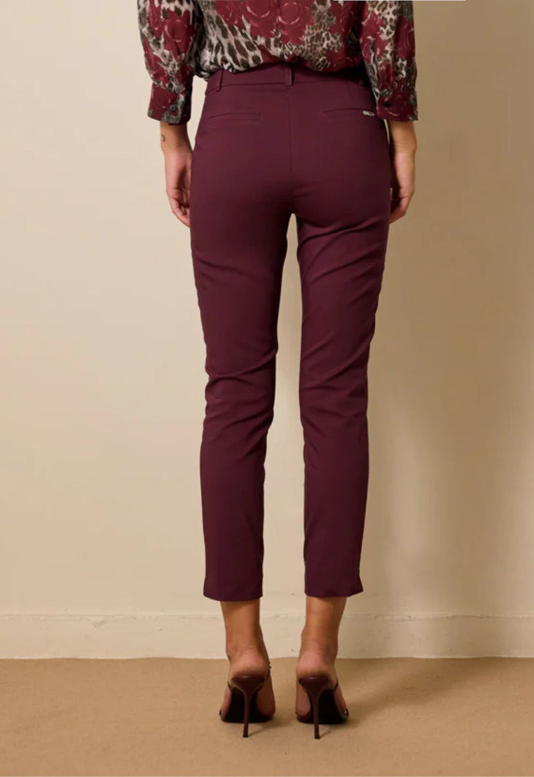 ΠΑΝΤΕΛΟΝΙ ΕΦΑΡΜΟΣΤΟ OFFICE LOOK -ΜΕΛΙΤΖΑΝΙ