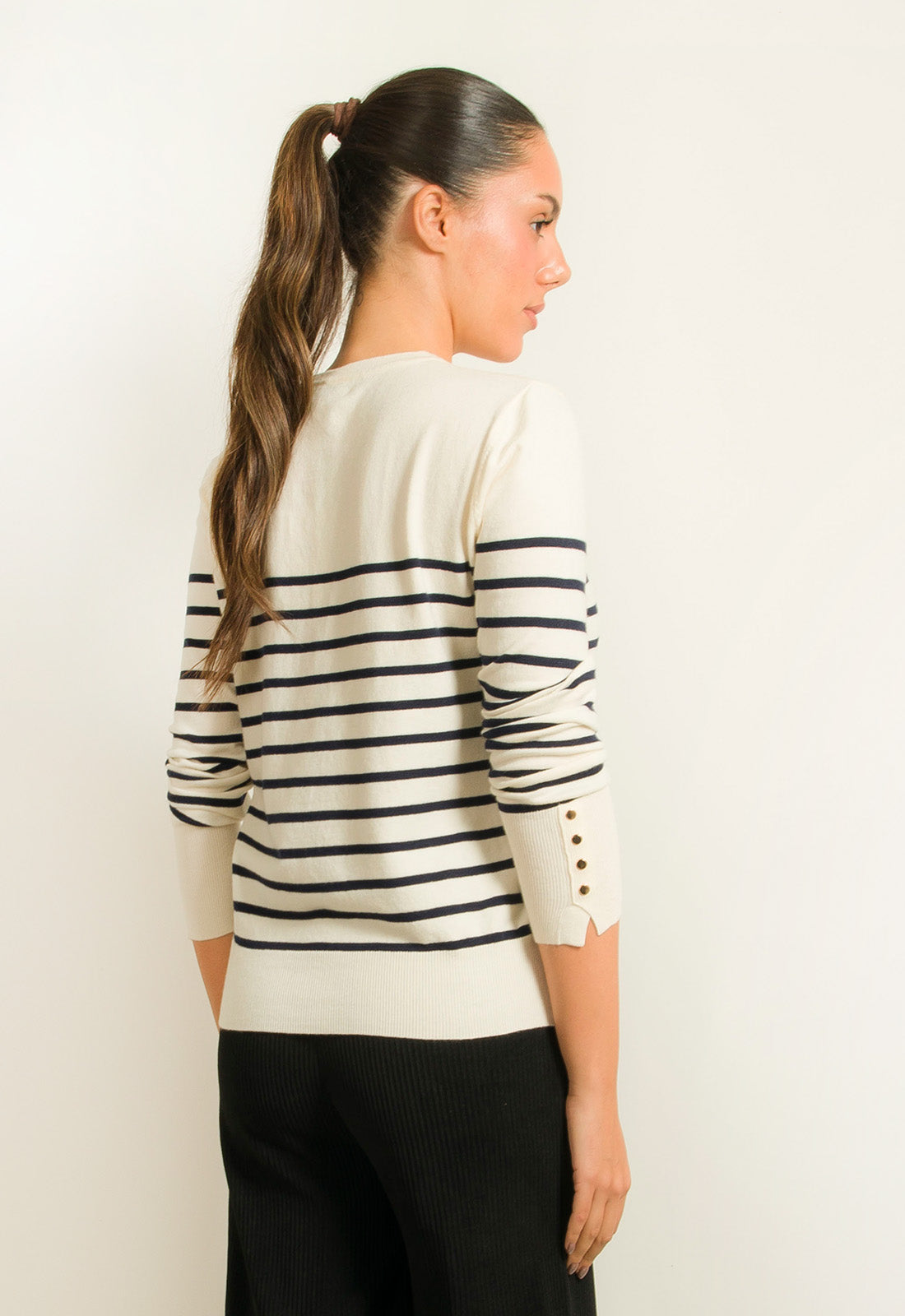 ΜΠΛΟΥΖΑ ΠΛΕΚΤΗ ΡΙΓΕ ΜΕ ΧΡΥΣΑ ΚΟΥΜΠΙΑ-ΛΕΥΚΗ