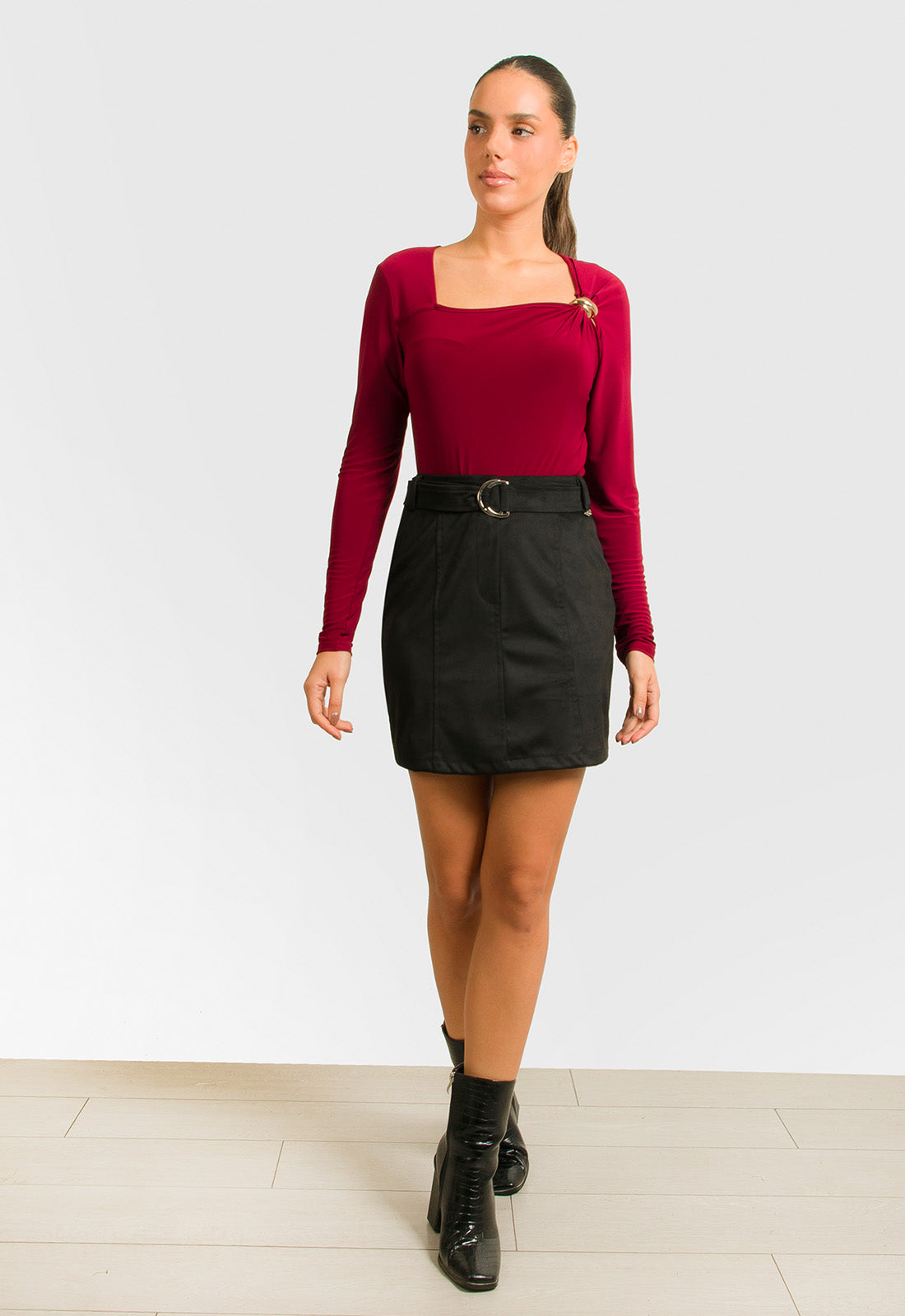 ΜΠΛΟΥΖΑ ΕΦΑΡΜΟΣΤΗ ΜΕ ΜΕΤΑΛΛΙΚΟ ΔΙΑΚΟΣΜΗΤΙΚΟ-ΜΠΟΡΝΤΟ