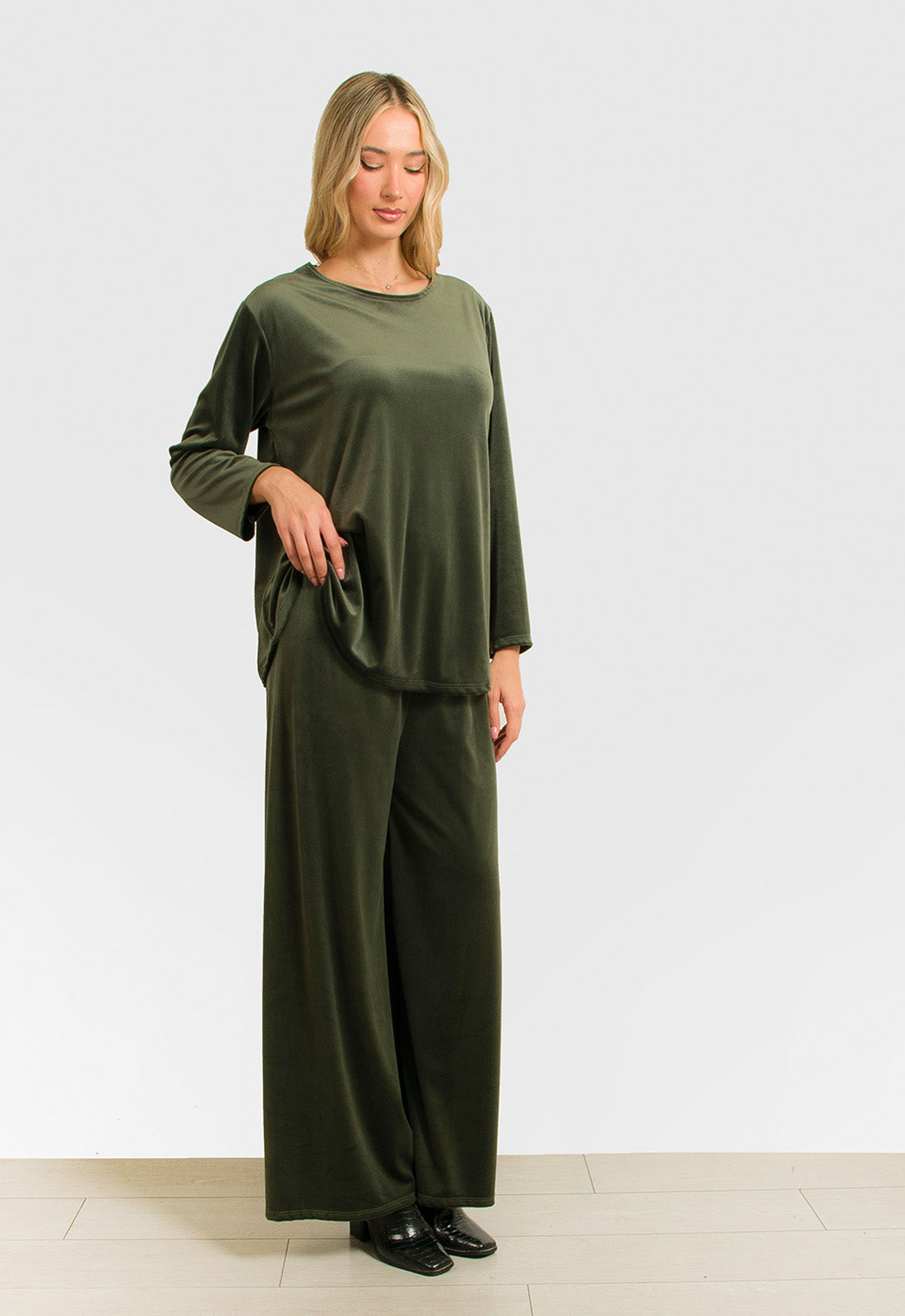 ΣΕΤ (ΜΠΛΟΥΖΑ-ΠΑΝΤΕΛΟΝΑ) ΒΕΛΟΥΤΕ - ΧΑΚΙ