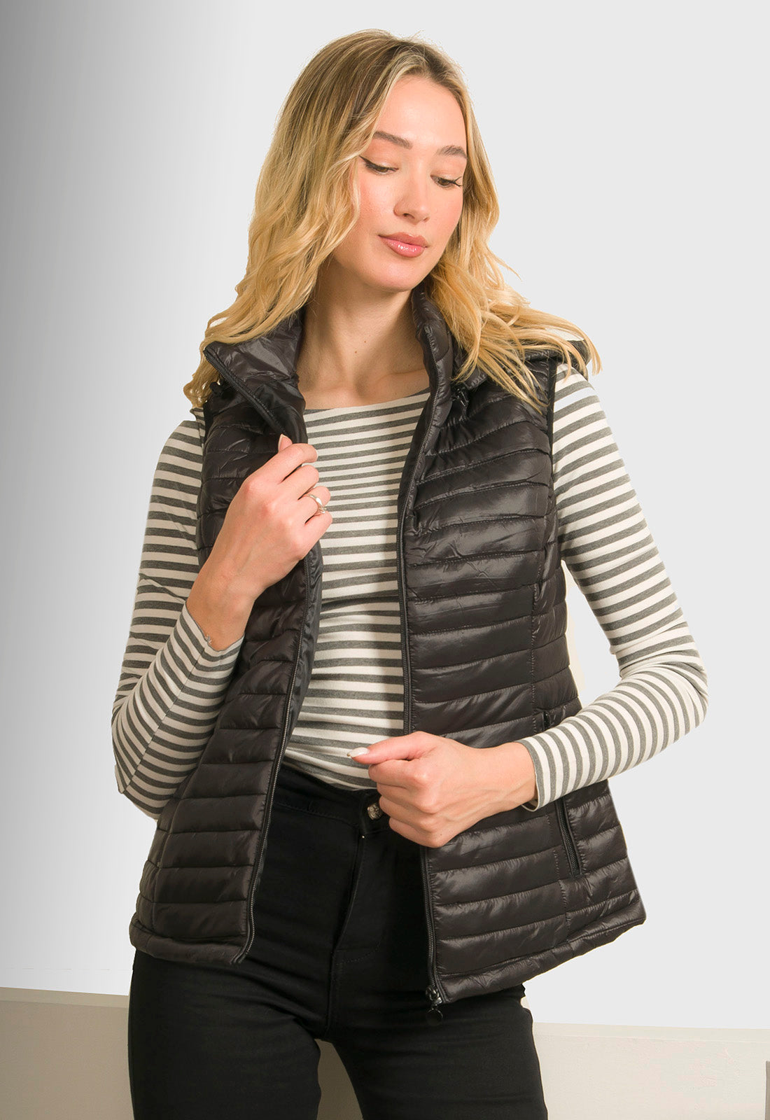 ΜΠΟΥΦΑΝ ΑΜΑΝΙΚΟ ΜΕ ΑΠΟΣΠΩΜΕΝΗ ΚΟΥΚΟΥΛΑ-ΜΑΥΡΟ