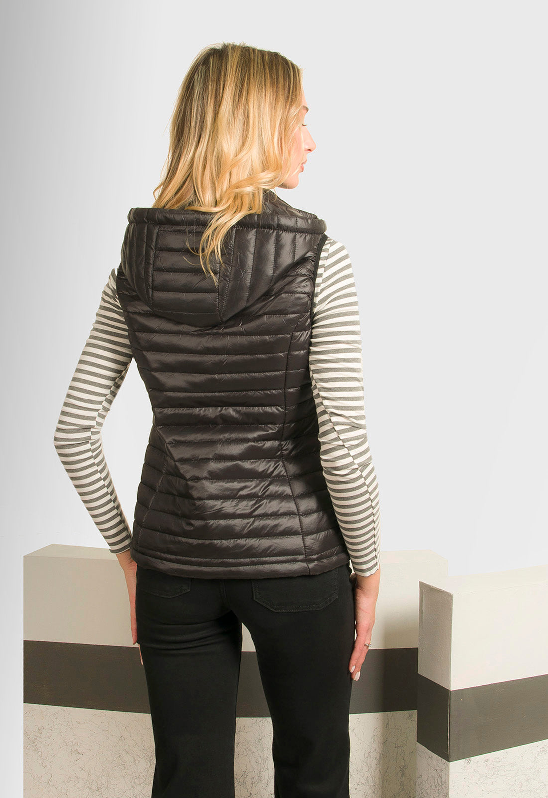 ΜΠΟΥΦΑΝ ΑΜΑΝΙΚΟ ΜΕ ΑΠΟΣΠΩΜΕΝΗ ΚΟΥΚΟΥΛΑ-ΜΑΥΡΟ