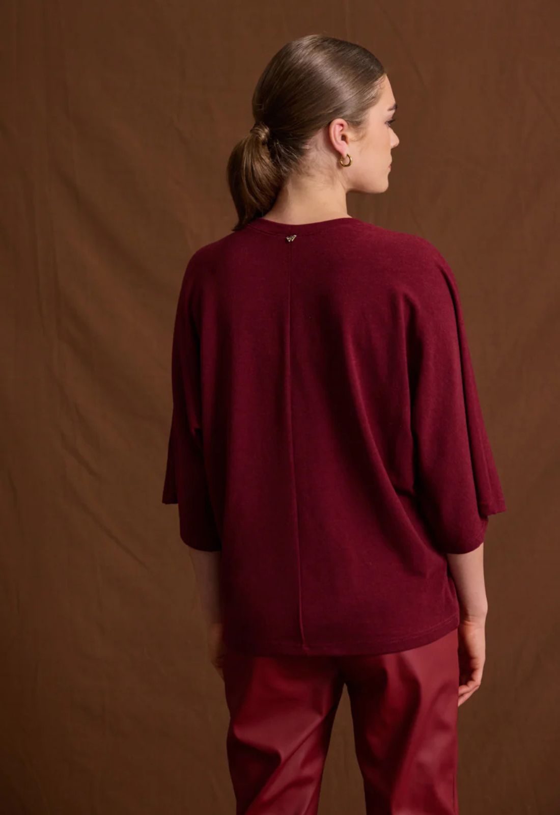 ΜΠΛΟΥΖΑ ΜΕ BOXY ΤΕΤΡΑΓΩΝΙΣΜΕΝΗ ΣΙΛΟΥΕΤΑ-ΜΠΟΡΝΤΟ