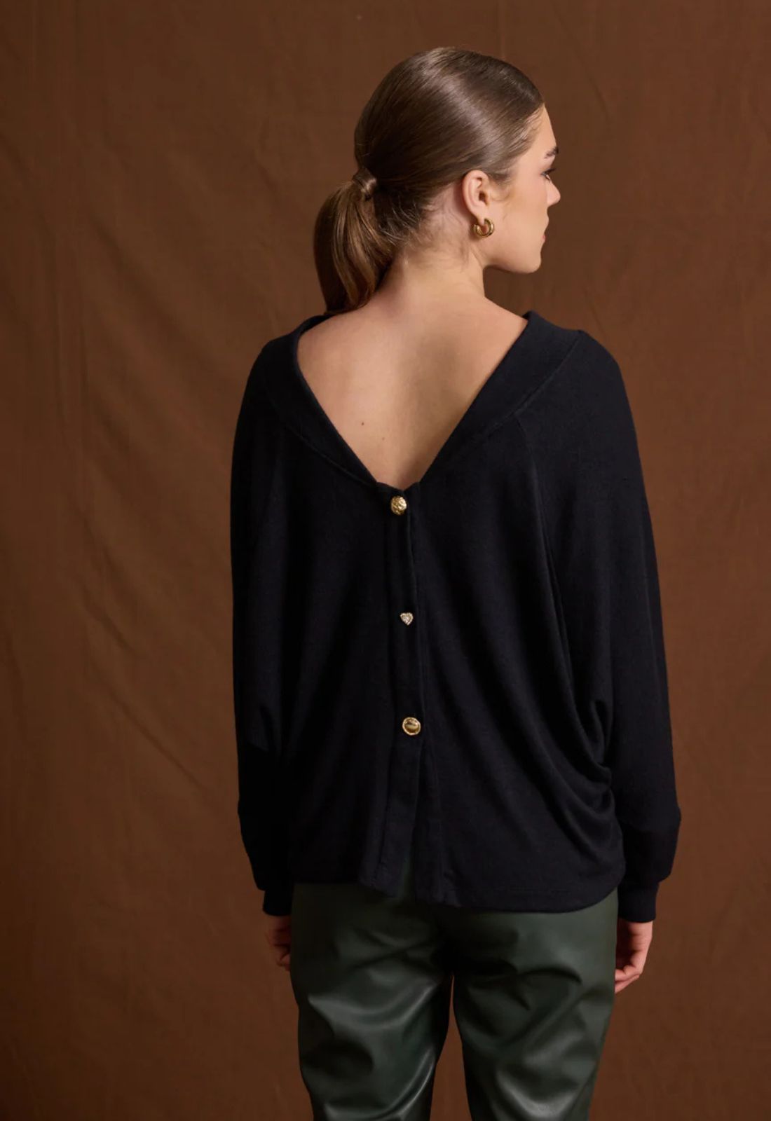 ΜΠΛΟΥΖΑ ΜΕ ΣΥΝΔΥΑΣΜΟ ΚΟΥΜΠΙΩΝ-ΜΑΥΡΗ