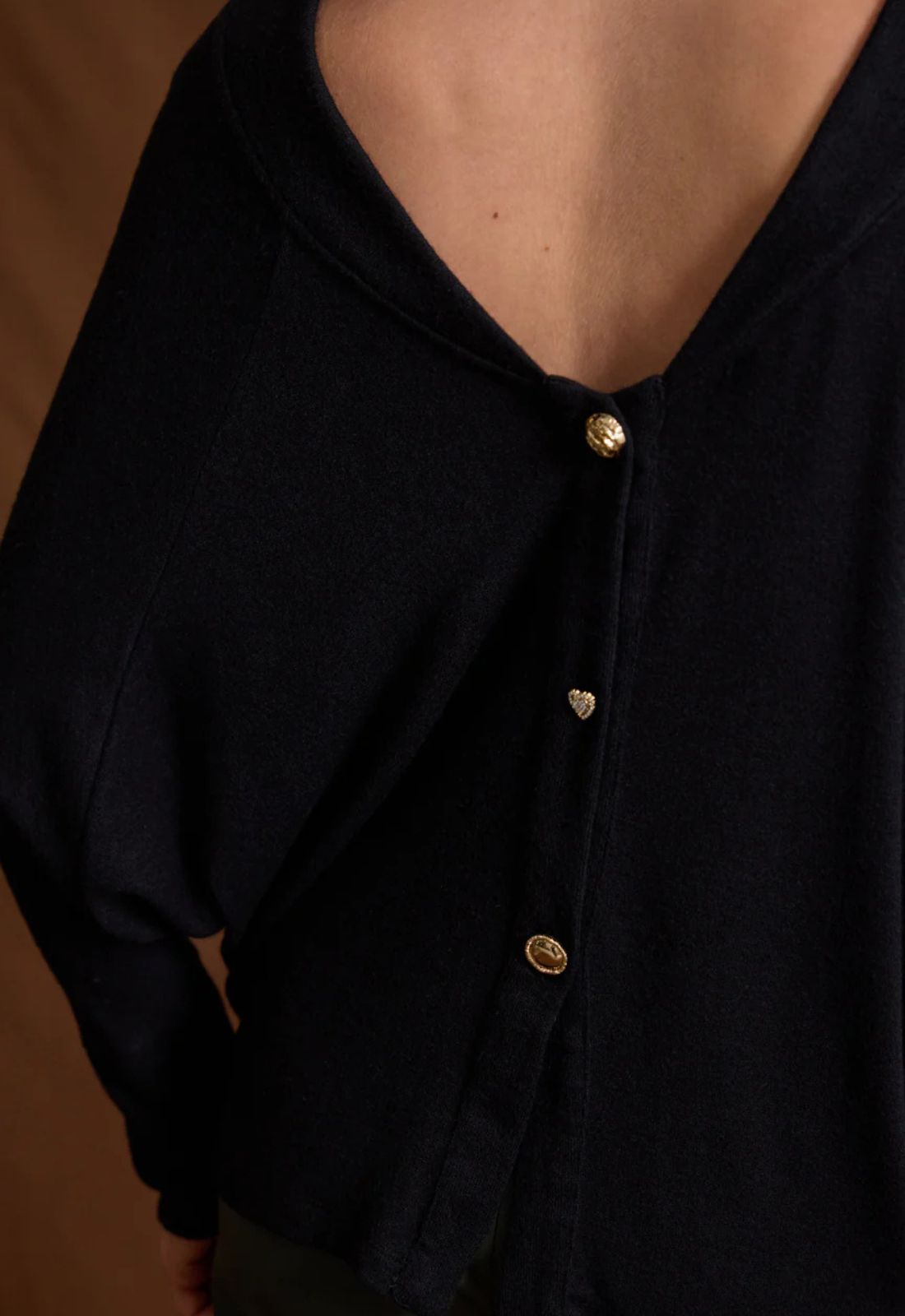 ΜΠΛΟΥΖΑ ΜΕ ΣΥΝΔΥΑΣΜΟ ΚΟΥΜΠΙΩΝ-ΜΑΥΡΗ