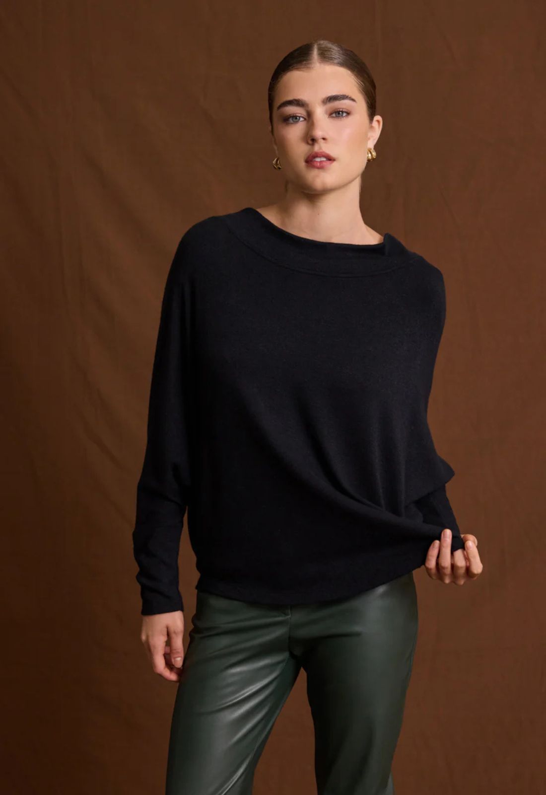 ΜΠΛΟΥΖΑ ΜΕ ΣΥΝΔΥΑΣΜΟ ΚΟΥΜΠΙΩΝ-ΜΑΥΡΗ