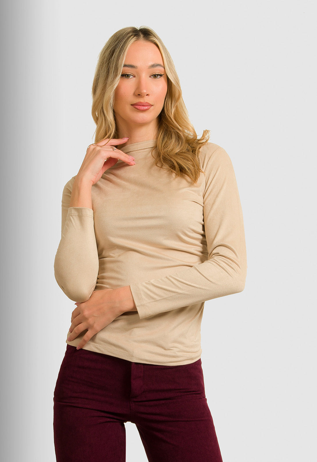 ΜΠΛΟΥΖΑ ΕΦΑΡΜΟΣΤΗ ΜΕ ΣΧΕΔΙΑ ΣΟΥΡΕΣ-ΜΠΕΖ