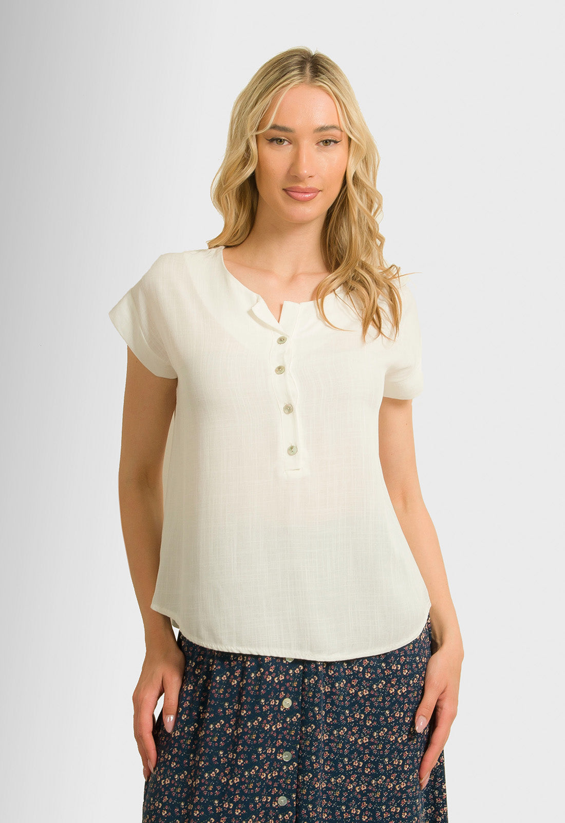 ΜΠΛΟΥΖΑ LOOK LINEN ΜΕ ΚΟΥΜΠΙΑ-ΛΕΥΚΗ