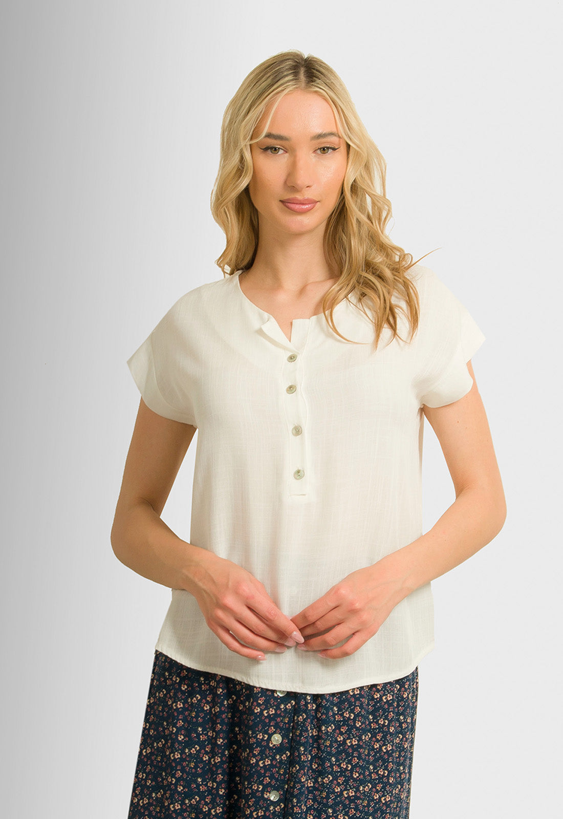 ΜΠΛΟΥΖΑ LOOK LINEN ΜΕ ΚΟΥΜΠΙΑ-ΛΕΥΚΗ