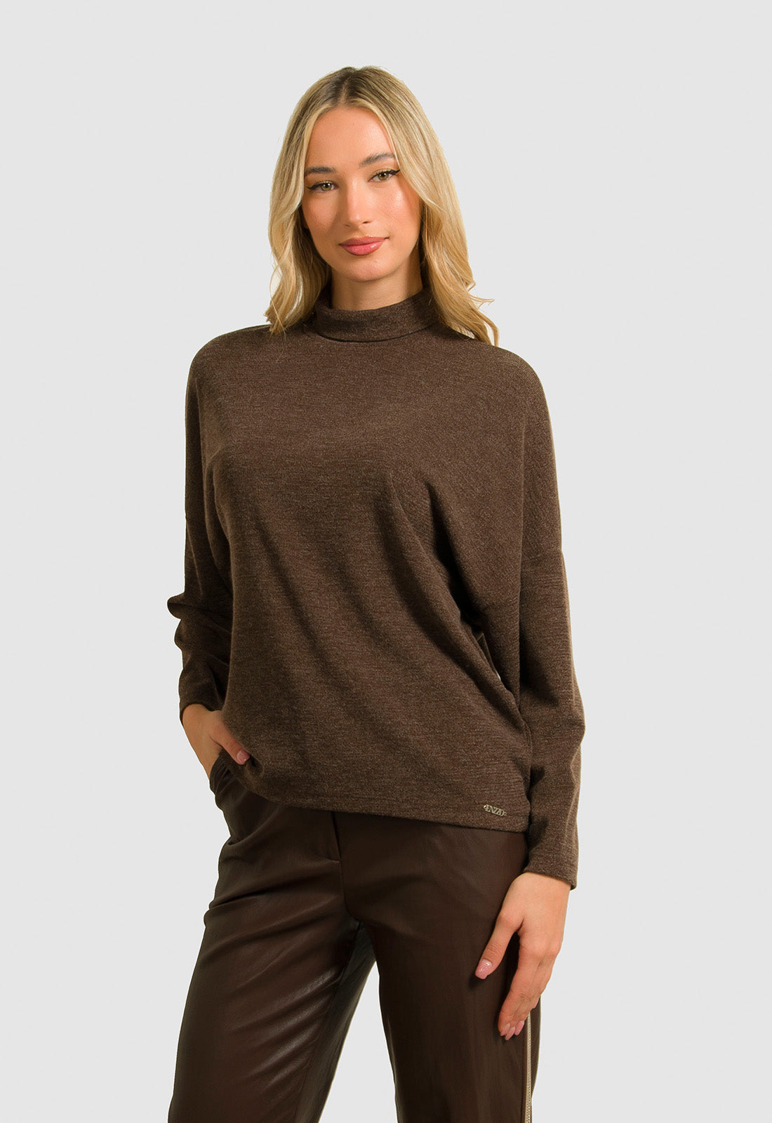 ΜΠΛΟΥΖΑ ΠΛΕΚΤΗ ΖΙΒΑΓΚΟ ΧΑΛΑΡΗ ΓΡΑΜΜΗ-ESPRESSO