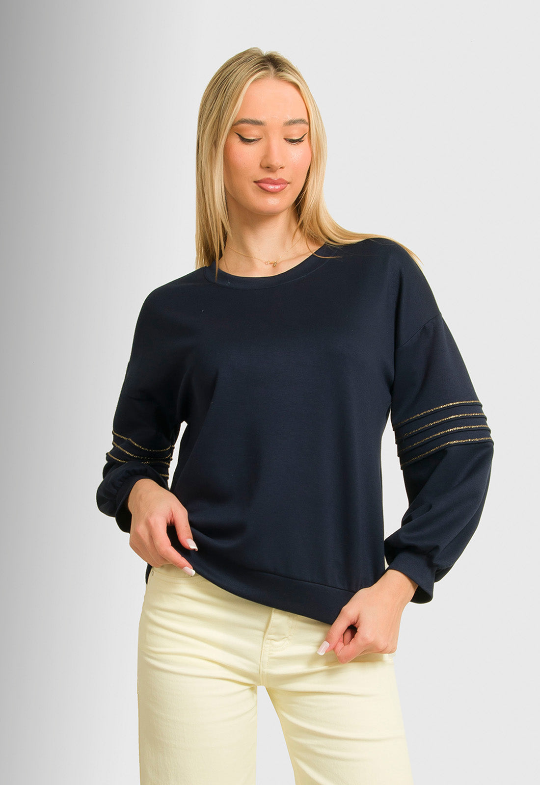 ΜΠΛΟΥΖΑ ΤΥΠΟΥ ΦΟΥΤΕΡ ΜΕ ΣΧΕΔΙΟ ΣΤΟ ΜΑΝΙΚΙ-ΜΠΛΕ