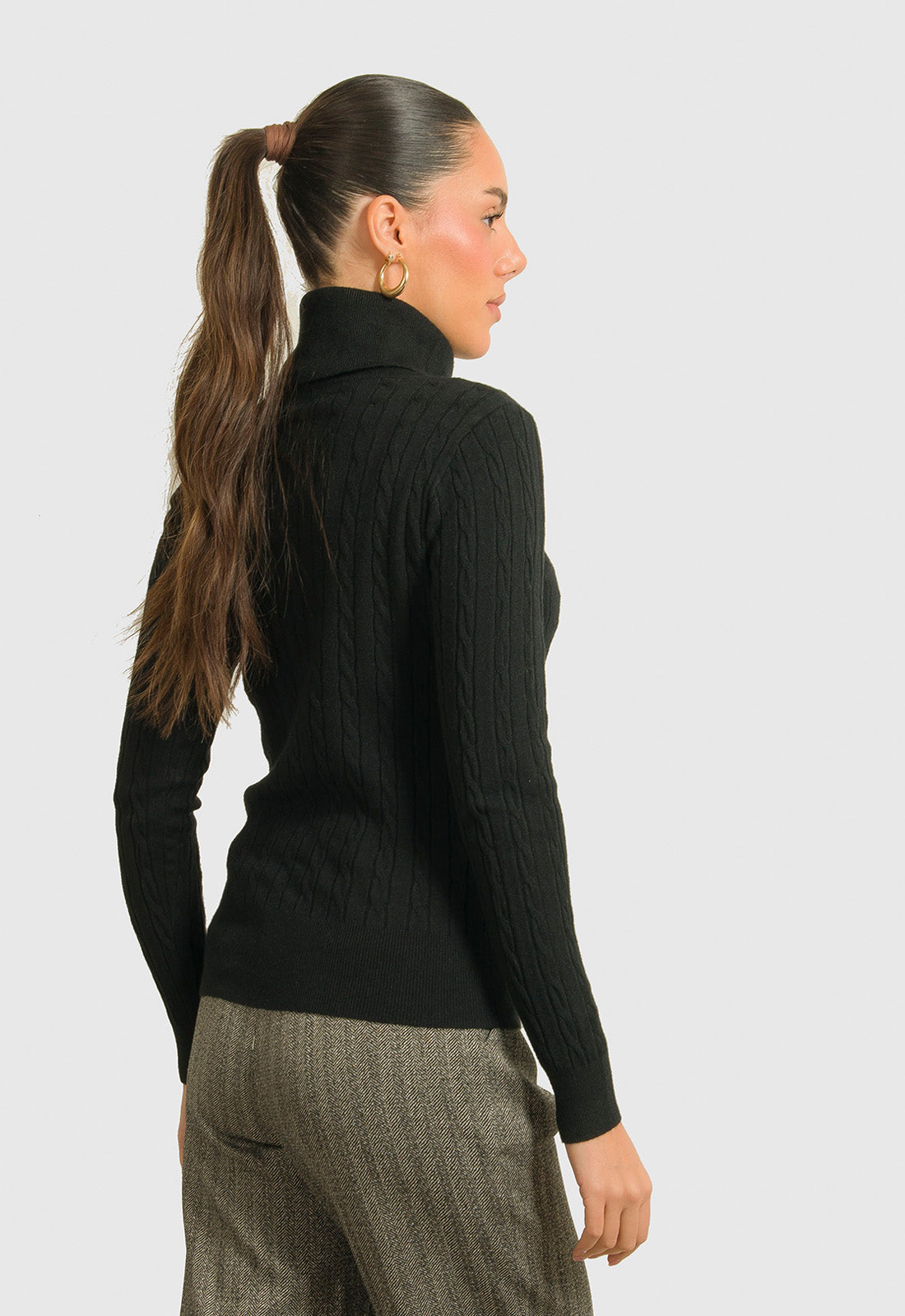 ΜΠΛΟΥΖΑ ΠΛΕΚΤΗ ΕΦΑΡΜΟΣΤΗ ΜΕ ΣΧΕΔΙΟ ΚΟΤΣΙΔΑ-ΜΑΥΡΗ