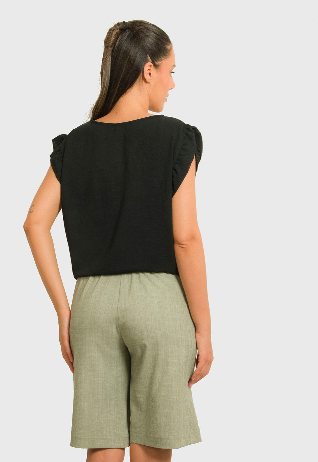 ΜΠΛΟΥΖΑ ΜΕ ΚΟΥΜΠΙΑ ΚΑΙ ΔΕΣΙΜΟ-ΜΑΥΡΟ