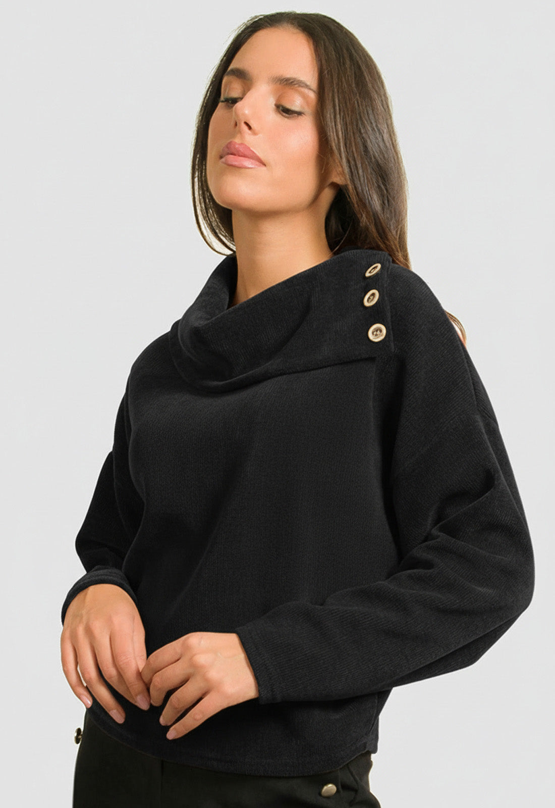 ΜΠΛΟΥΖΑ ΣΕΝΙΛ ΜΕ ΚΟΥΜΠΙΑ ΣΤΟ ΓΙΑΚΑ-ΜΑΥΡΟ