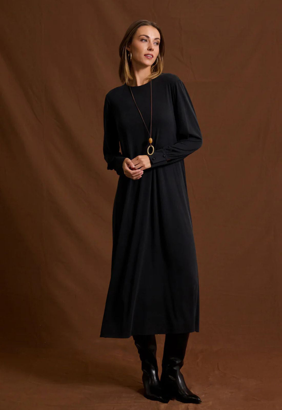 ΦΟΡΕΜΑ ΜΙΝΤΙ ΑΝΕΤΗ ΓΡΑΜΜΗ ΜΕ ΚΟΛΙΕ-ΜΑΥΡΟ