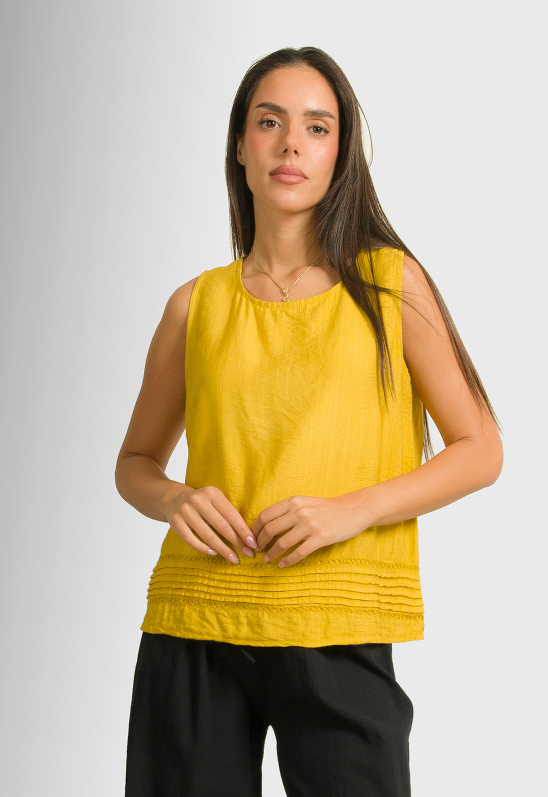 ΜΠΛΟΥΖΑ ΑΜΑΝΙΚΗ ΜΕ ΣΧΕΔΙΟ ΠΙΕΤΕΣ-ΚΙΤΡΙΝΗ