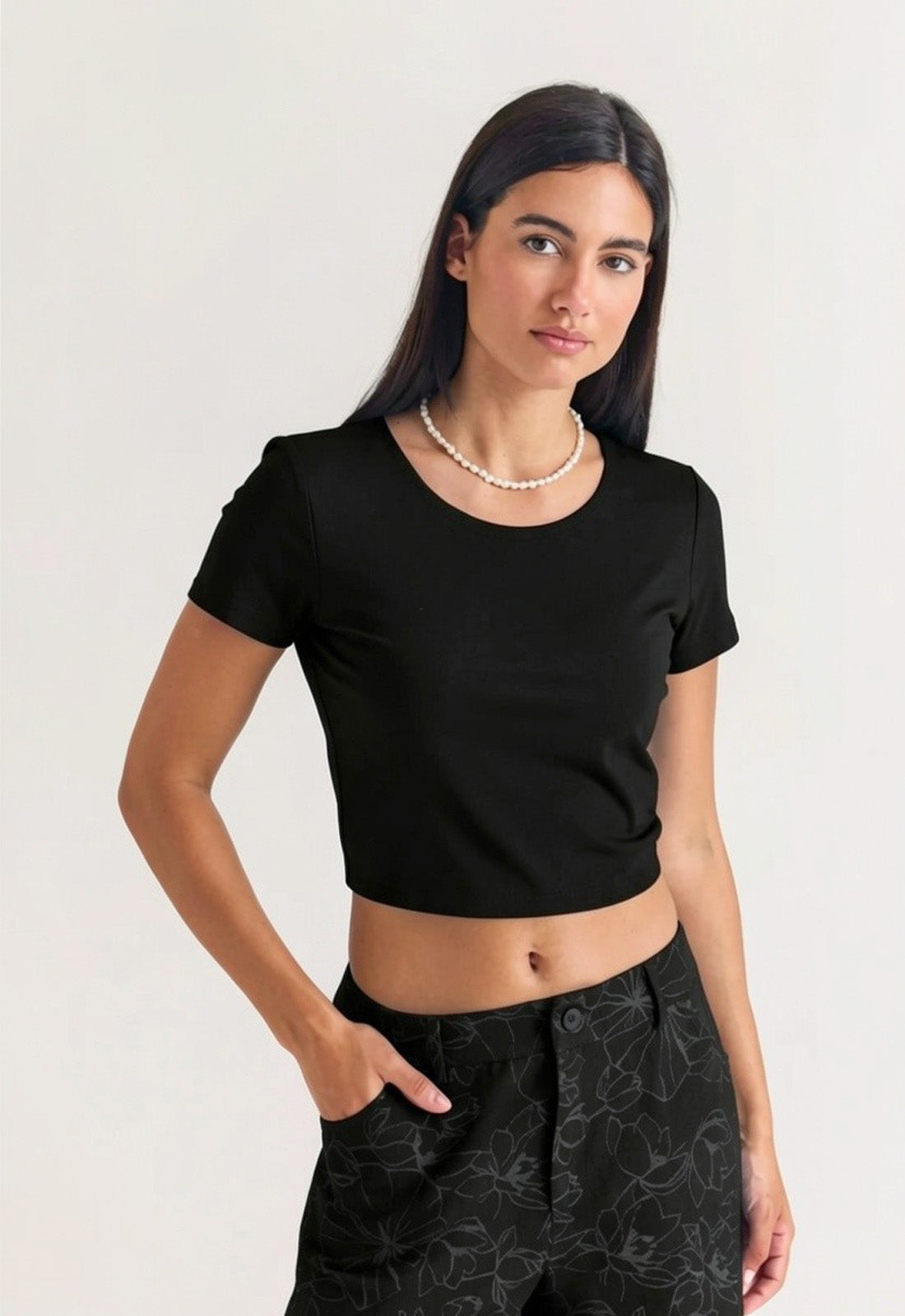 ΜΠΛΟΥΖΑΚΙ CROP TOP ΕΦΑΡΜΟΣΤΟ-ΜΑΥΡΟ