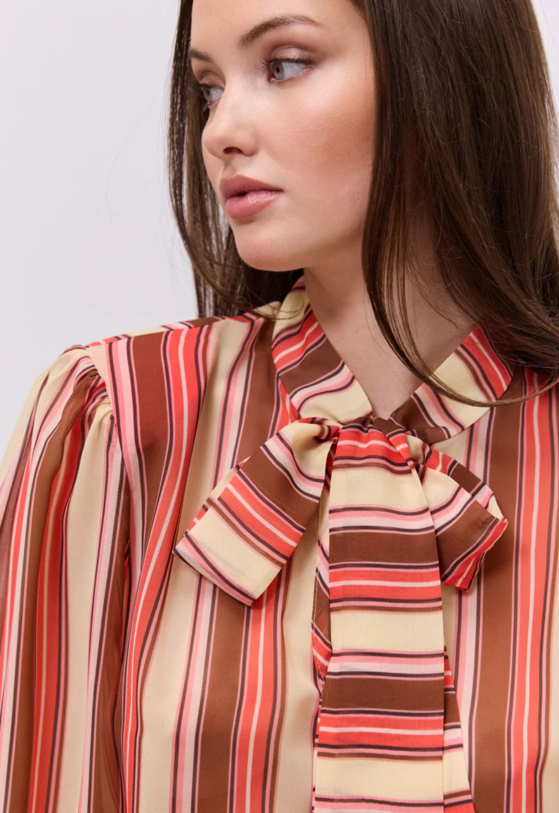 ΜΠΛΟΥΖΑ ΡΙΓΕ ΜΕ ΦΙΟΓΚΟ-TOMATO