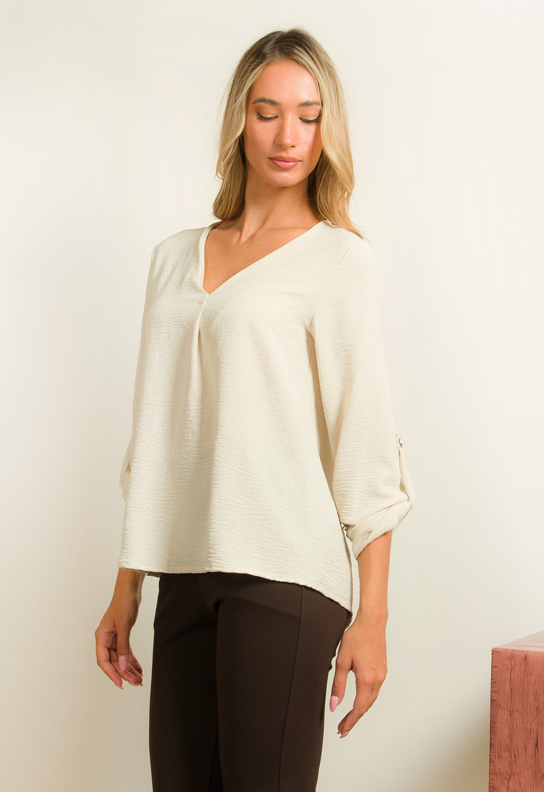 ΜΠΛΟΥΖΑ LOOK SHIRT ΜΕ V - ΕΚΡΟΥ