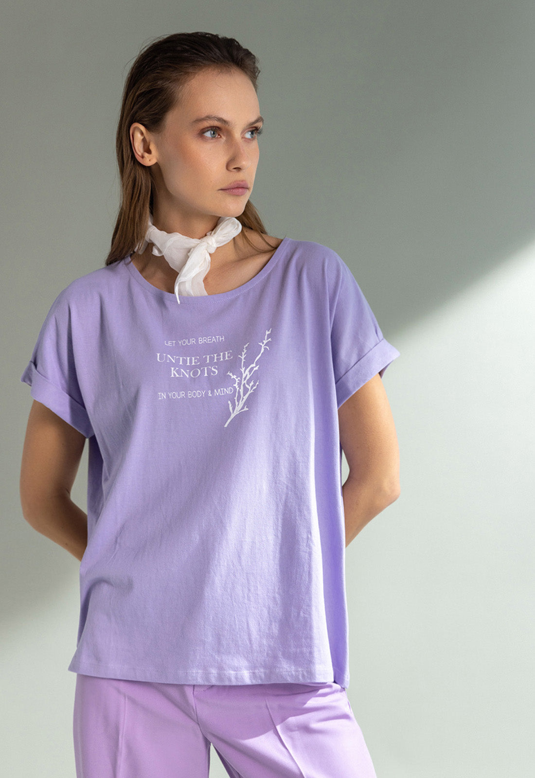 T-SHIRT ΒΑΜΒΑΚΕΡΟ ΜΕ ΤΥΠΩΜΑ KNOTS-ΛΙΛΑ