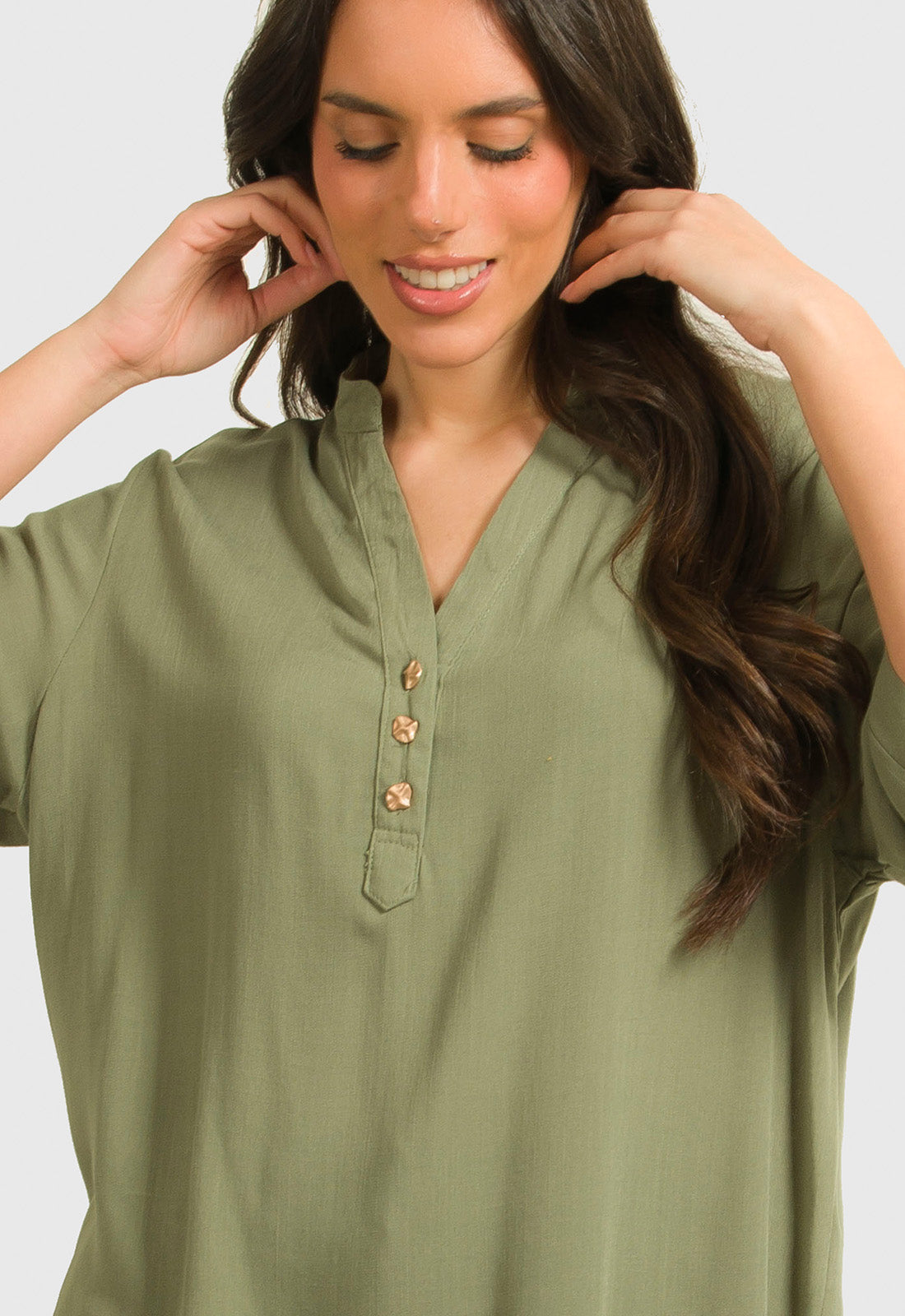 ΜΠΛΟΥΖΑ ΜΕ ΚΟΥΜΠΙΑ ΕΜΠΡΟΣ-ΧΑΚΙ