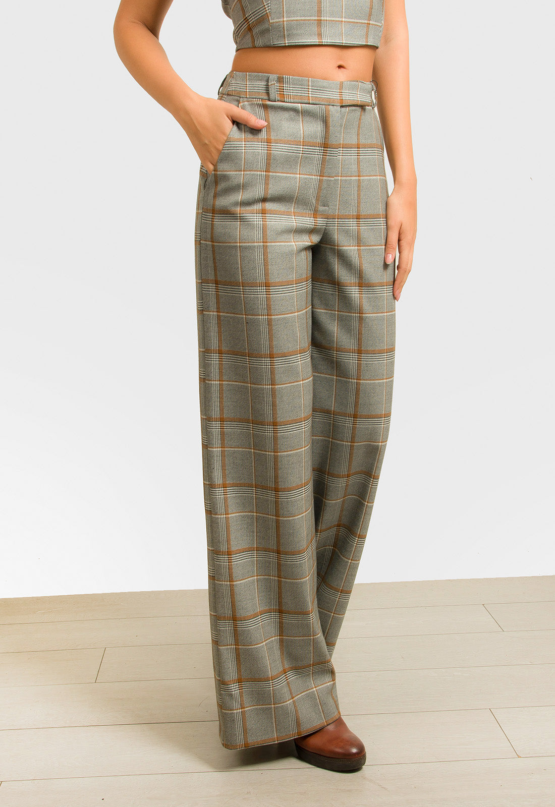 ΠΑΝΤΕΛΟΝΑ ΚΑΡΩ - ΓΚΡΙ