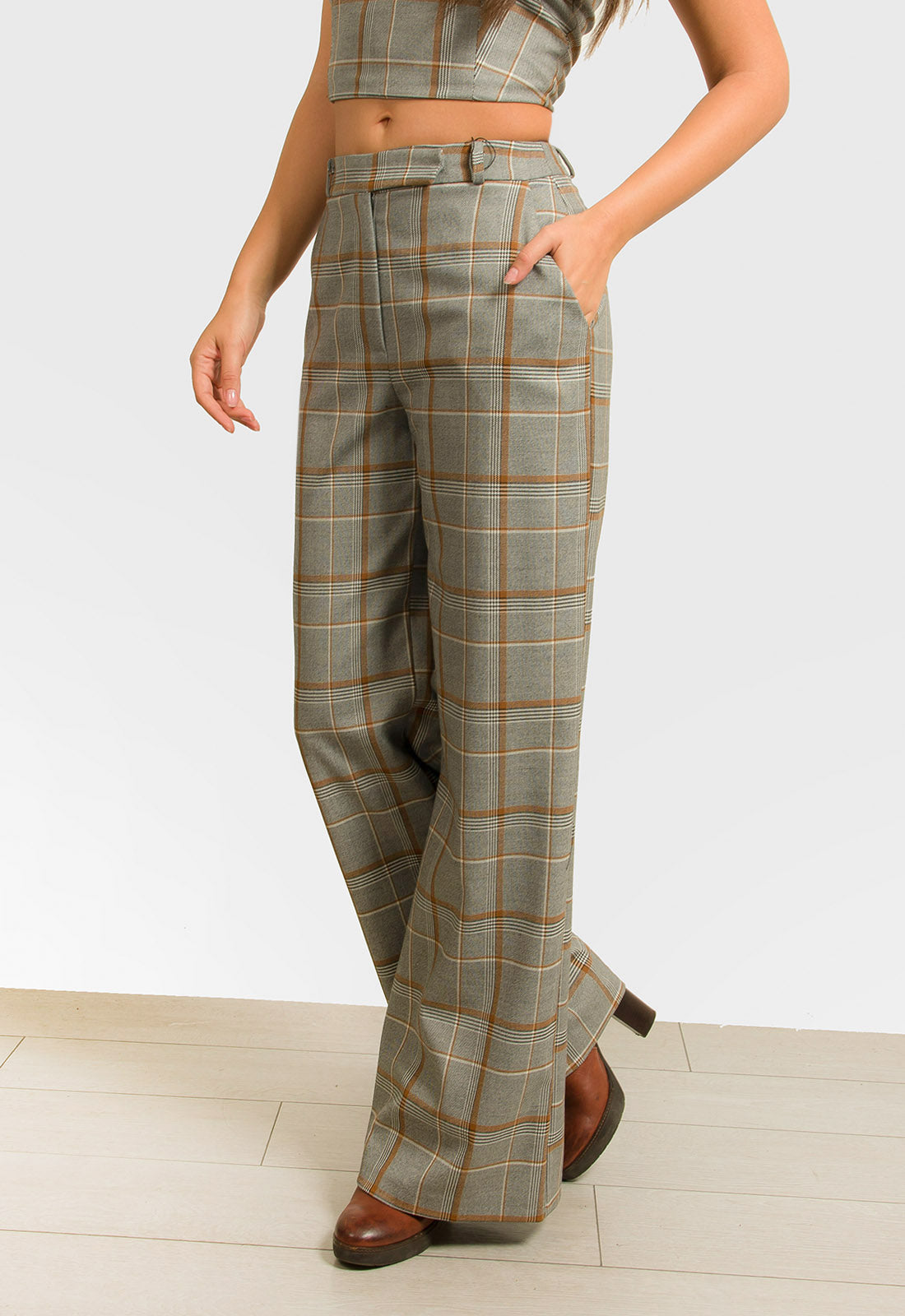 ΠΑΝΤΕΛΟΝΑ ΚΑΡΩ - ΓΚΡΙ