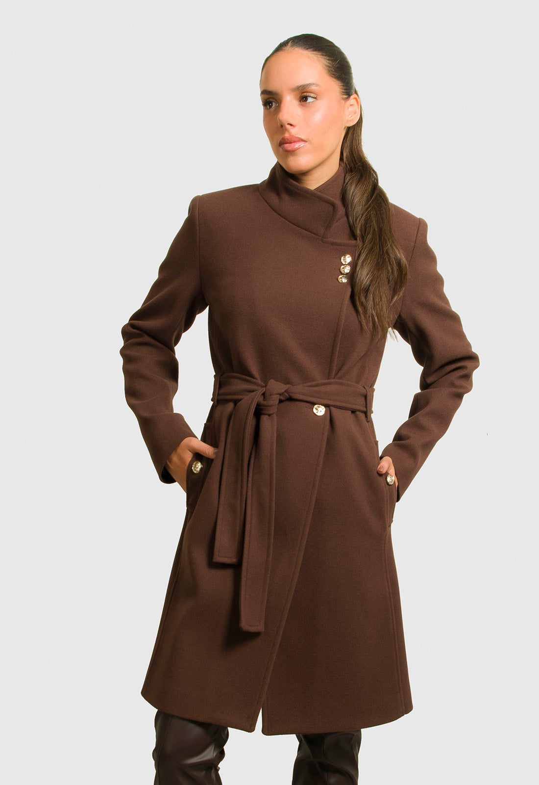 ΠΑΛΤΟ ΜΕΣΑΤΟ ΜΕ ΧΡΥΣΑ ΚΟΥΜΠΙΑ ΚΑΙ ΖΩΝΗ-ΚΑΦΕ