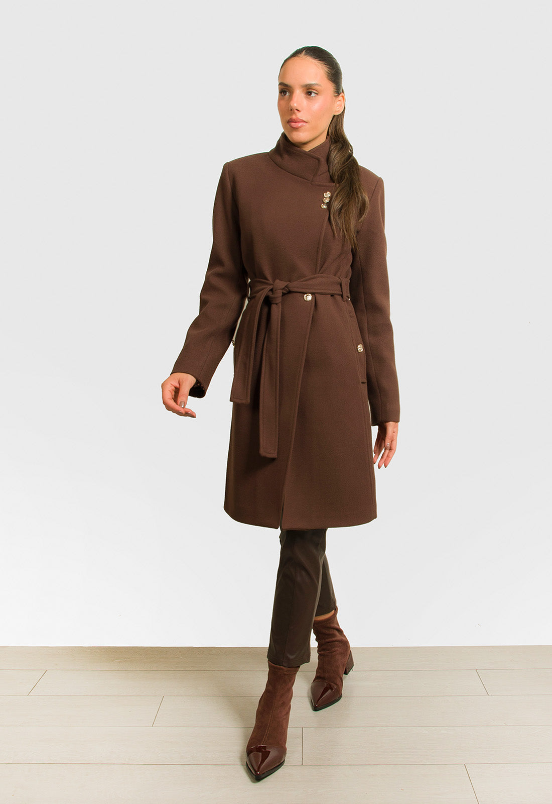 ΠΑΛΤΟ ΜΕΣΑΤΟ ΜΕ ΧΡΥΣΑ ΚΟΥΜΠΙΑ ΚΑΙ ΖΩΝΗ-ΚΑΦΕ