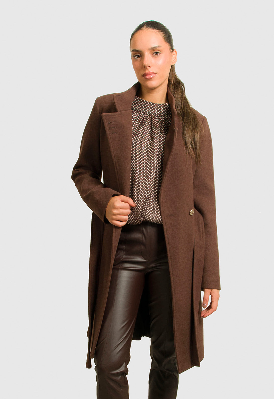 ΠΑΛΤΟ ΜΕΣΑΤΟ ΜΕ ΧΡΥΣΑ ΚΟΥΜΠΙΑ ΚΑΙ ΖΩΝΗ-ΚΑΦΕ