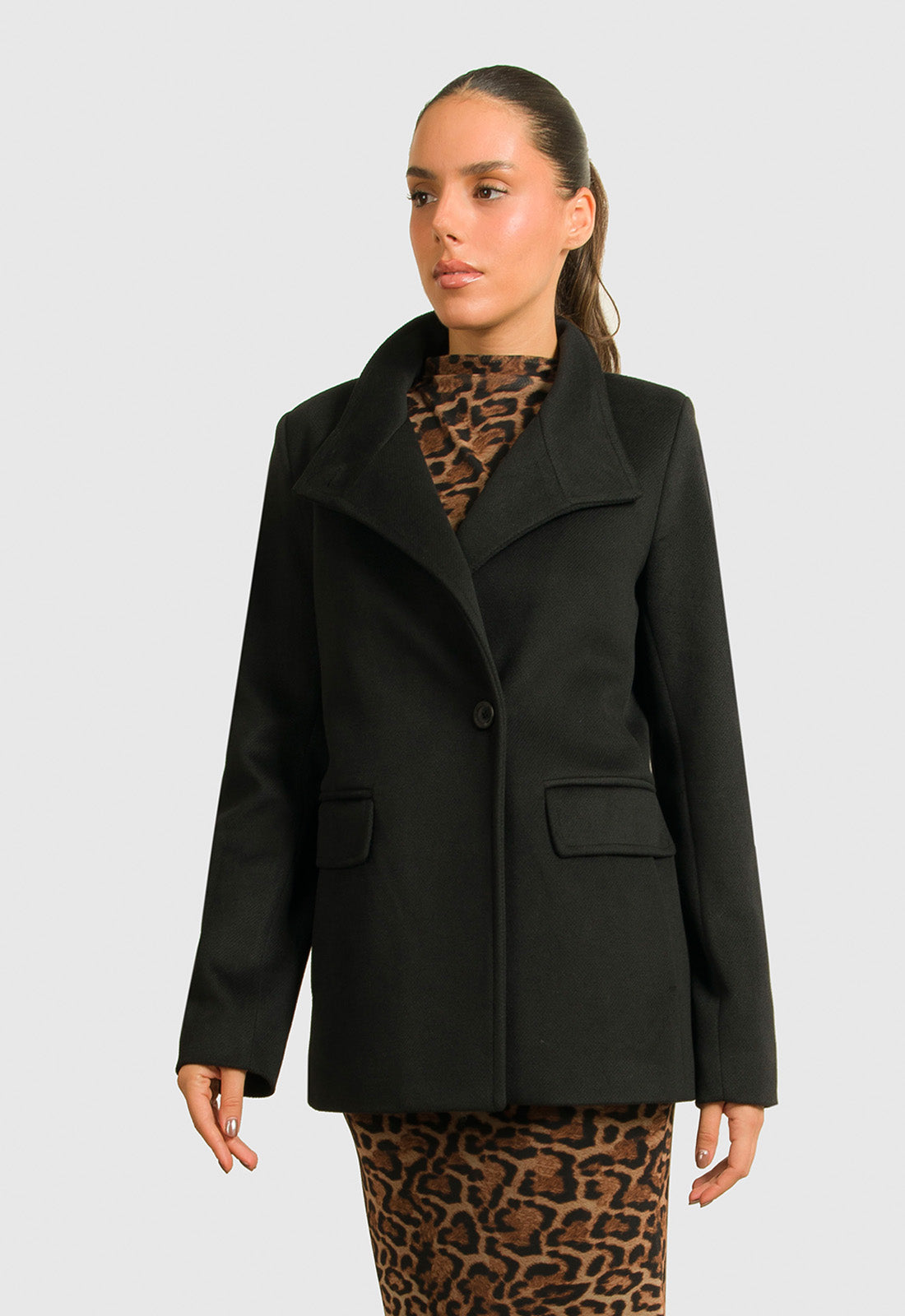 ΠΑΛΤΟ 3/4 ΜΕ ΛΟΞΟ ΚΟΥΜΠΩΜΑ-ΜΑΥΡΟ