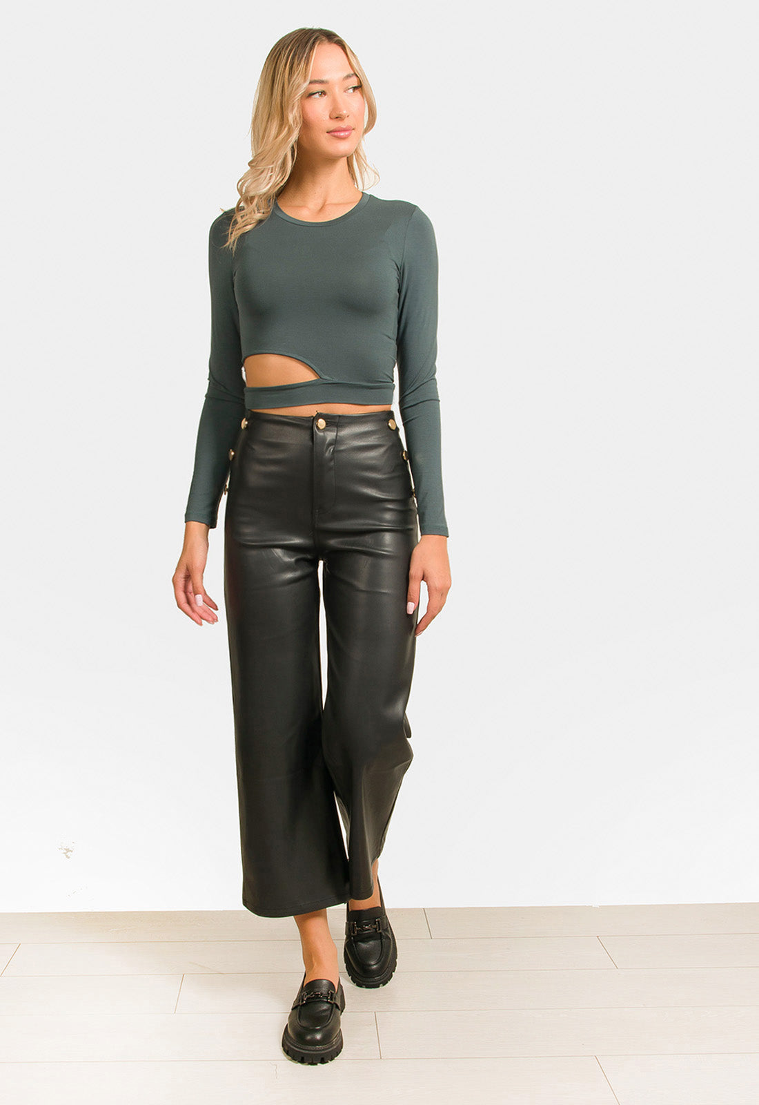 ΠΑΝΤΕΛΟΝΑ ΜΙΝΤΙ ΔΕΡΜΑΤΙΝΗΣ ΜΕ ΧΡΥΣΑ ΚΟΥΜΠΙΑ-ΜΑΥΡΗ