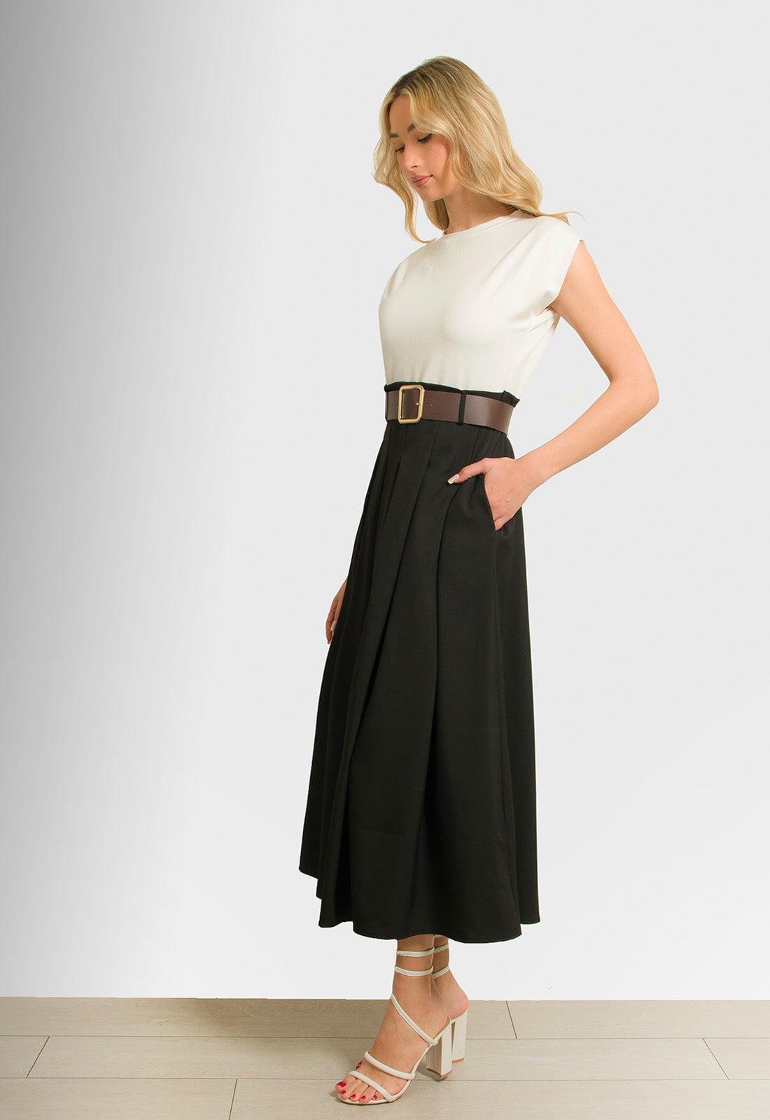 ΦΟΡΕΜΑ ΚΟΜΠΟΖΕ ΜΕ ΖΩΝΗ-ΛΕΥΚΟ