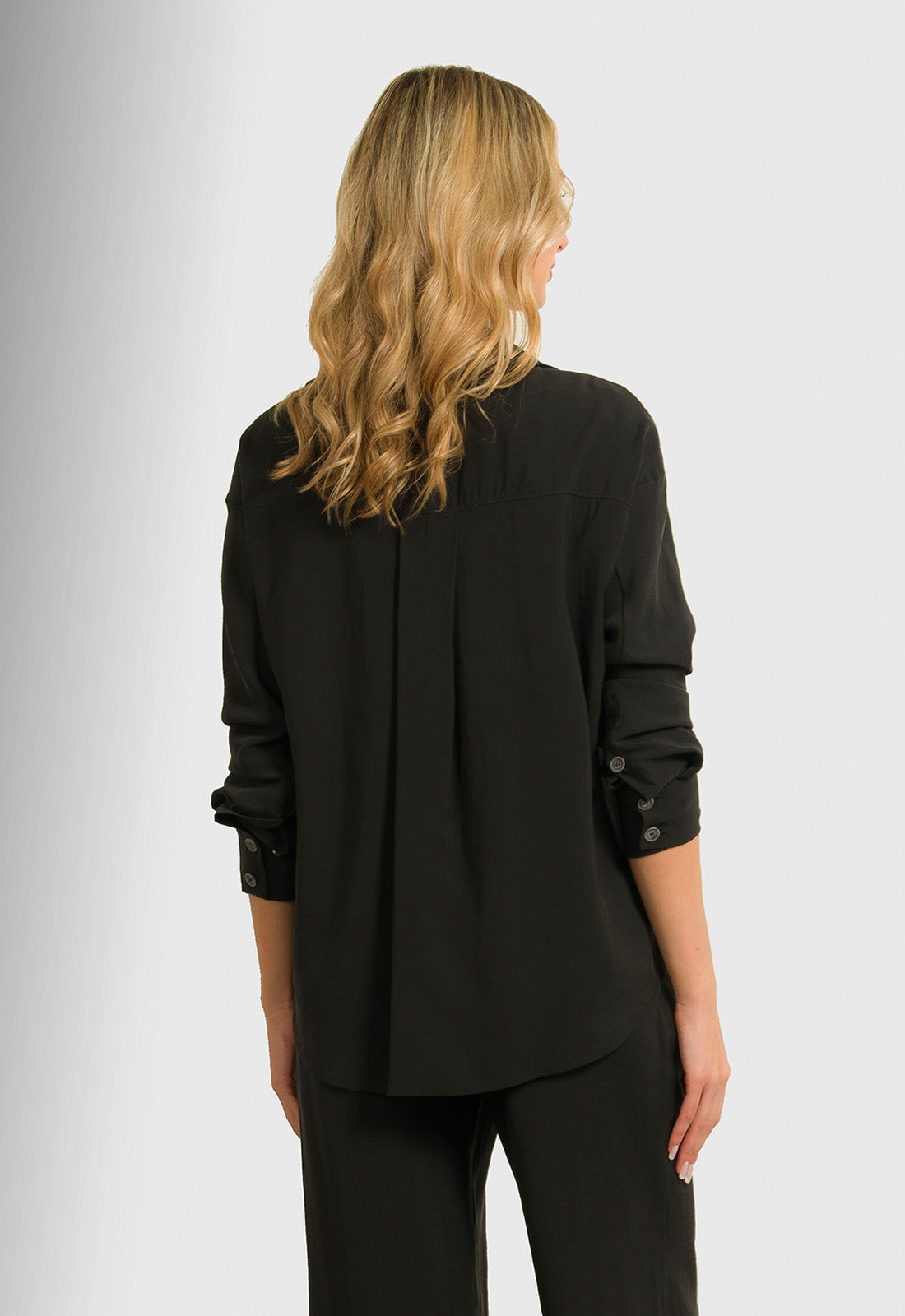 ΜΠΛΟΥΖΑ ΜΕ ΓΙΑΚΑ - ΜΑΥΡΟ