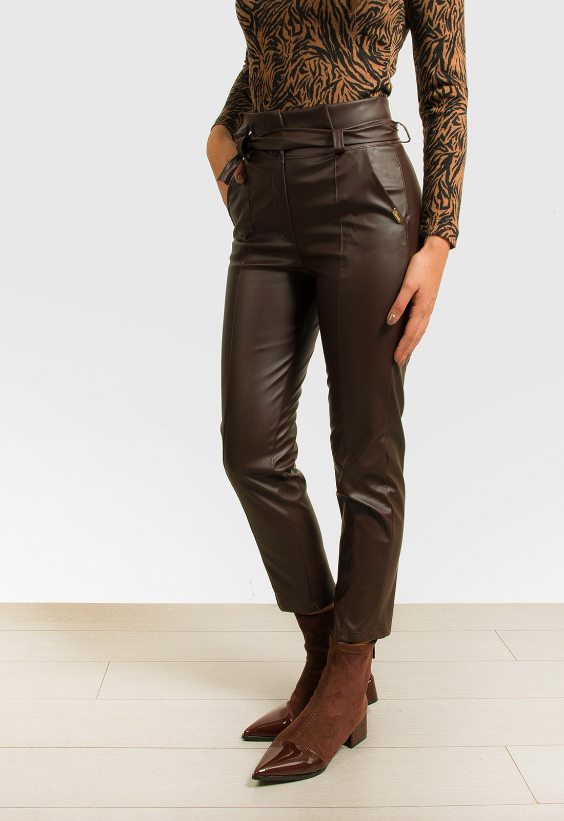 ΠΑΝΤΕΛΟΝΙ ΔΕΡΜΑΤΙΝΗ ΜΕ ΖΩΝΗ-ΚΑΦΕ